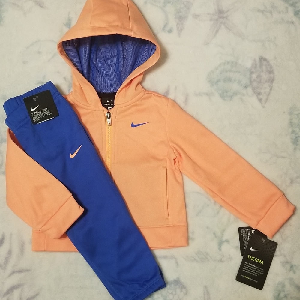 Nike Therma 24 month 2 piece set